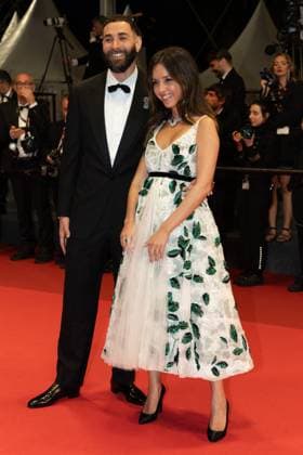 B Karim Benzema et sa compagne Lyna Khoudri lors de la montée des marches du film 13 jours 13 nuits lors du 78ème Festival International du Film de Cannes Karim Benzema and his companion Lyna Khoudri during the walk up the steps for the movie 13 jours 13 nuits during the 78th Cannes International Film Festival On may 23th 2025 Cannes France Jacovides Moreau Bestimage Red carpet for the movie 13 jours 13 nuits during the 78th Cannes International Film Festival at the Palais des Festivals in Cannes, France On may 23th 2025 Cannes France  Copyright: xOLIVIERxBORDEx xBESTIMAGExOLIVIERxBORDEx xBESTIMAGEx