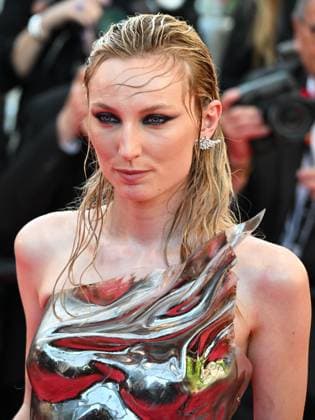 Cannes, 78th Cannes Film Festival 2025 - Evening 11 - Red Carpet of the Film THE MASTERMIND Cannes, 78th Cannes Film Festival 2025 - Evening 11 - Red Carpet of the Film THE MASTERMIND. In the photo Enora Hope Cannes France  Copyright: xIPA ABACAx