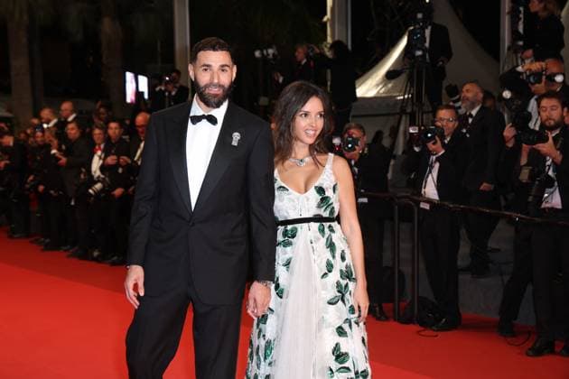 J Karim Benzema et sa compagne Lyna Khoudri lors de la montée des marches du film 13 jours 13 nuits lors du 78ème Festival International du Film de Cannes Karim Benzema and his companion Lyna Khoudri during the walk up the steps for the movie 13 jours 13 nuits during the 78th Cannes International Film Festival On may 23th 2025 Cannes France Jacovides Moreau Bestimage Red carpet for the movie 13 jours 13 nuits during the 78th Cannes International Film Festival at the Palais des Festivals in Cannes, France On may 23th 2025 Cannes France  Copyright: xJACOVIDES-MOREAUx xBESTIMAGExJACOVIDES-MOREAUx xBESTIMAGEx