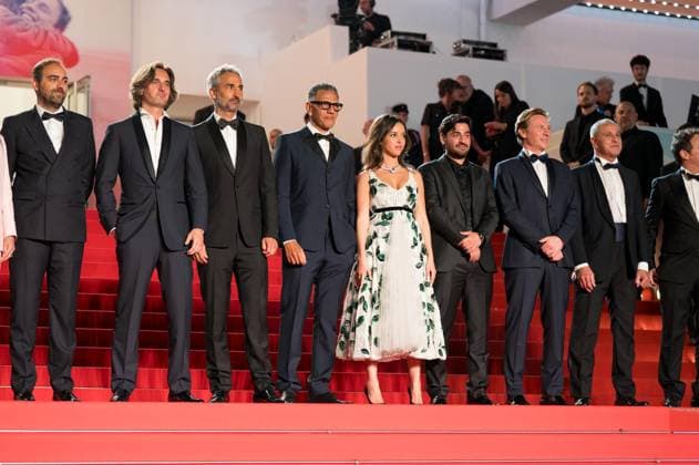 78eme Festival International du Film de Cannes Montée des marches du film 13 jours 13 nuits 78th International Cannes Film Festival Red carpet for The Mastermind movie views from the roof of the Palais 445046 2020 01 24 Cannes France Khoudri, Lyna Rassam, Dimitri Zem, Roschdy Bourboulon, Martin Safaee, Ardavan Parvaneh, Sina Bridet, Nicolas  Copyright: xAnthonyxCarrelx xStarfacex STAR_445046_025