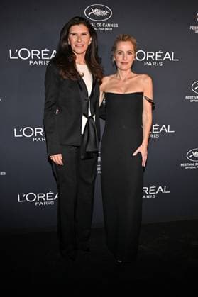 Cannes L Oreal Lights On Women Worth Award Delphine Viguier-Hovasse Gillian Anderson attending the L Oréal Paris Lights on Women s Worth Award ahead of 78th Cannes Film Festival in Cannes, France on May, 23, 2025. Photo by Julien Reynaud APS-Medias ABACAPRESS.COM Cannes France  Copyright: xReynaudxJulien APS-Medias ABACAx