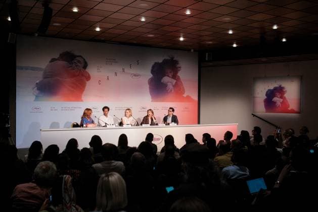 Displacement Film Fund press conference at the 78th Cannes International Film Festival Clare Stewart, Mo Harawe, Cate Blanchett, Maryna Er Gorbach, Rajendra Roy at the Displacement Film Fund press conference at the 78th Cannes International Film Festival on 23 May 2025 Franck Boutonnet Pool Bestimage Displacement Film Fund press conference at the 78th Cannes International Film Festival on 23 May 2025 Cannes France  Copyright: xFranckxBoutonnetx xPoolx xBestimagexFranckxBoutonnetx xPoolx xBestimagex