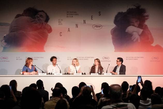 Displacement Film Fund press conference at the 78th Cannes International Film Festival Clare Stewart, Mo Harawe, Cate Blanchett, Maryna Er Gorbach, Rajendra Roy at the Displacement Film Fund press conference at the 78th Cannes International Film Festival on 23 May 2025 Franck Boutonnet Pool Bestimage Displacement Film Fund press conference at the 78th Cannes International Film Festival on 23 May 2025 Cannes France  Copyright: xFranckxBoutonnetx xPoolx xBestimagexFranckxBoutonnetx xPoolx xBestimagex