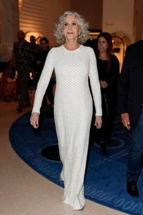 Cannes Jane Fonda leaves Hotel Martinez MP Jane Fonda leaves Hotel Martinez to attend L Oreal - Lights on Women Award ahead the 78th annual Cannes Film Festival on May 23, 2025 in Cannes, France. Photo by Marco Piovanotto ABACAPRESS.COM  Copyright: xPiovanottoxMarco ABACAx