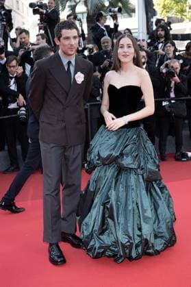 Cannes - The Mastermind red carpet DN Josh O Connor and Alana Haim attend the The Mastermind red carpet at the 78th annual Cannes Film Festival at Palais des Festivals on May 23, 2025 in Cannes, France.Photo by David NIVIERE ABACAPRESS.COM CANNES France  Copyright: xNivierexDavid ABACAPRESS.COMx