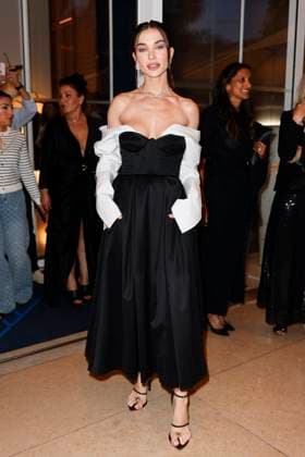 Cannes Amy May Jackson leaves Hotel Martinez MP Amy May Jackson leaves Hotel Martinez to attend L Oreal - Lights on Women Award ahead the 78th annual Cannes Film Festival on May 23, 2025 in Cannes, France. Photo by Marco Piovanotto ABACAPRESS.COM  Copyright: xPiovanottoxMarco ABACAx
