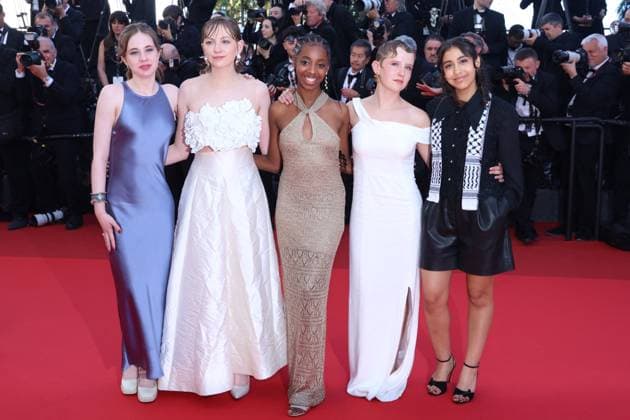 Cannes - Jeunes Meres Screening JD Guest, Janaïna Halloy, Lucie Laruelle, Elsa Houben, Babette Verbeek attend the Jeunes Meres red carpet at the 78th annual Cannes Film Festival at Palais des Festivals on May 23, 2025 in Cannes, France. Photo by Jerome Domine ABACAPRESS.COM Cannes France  Copyright: xDominexJerome ABACAx