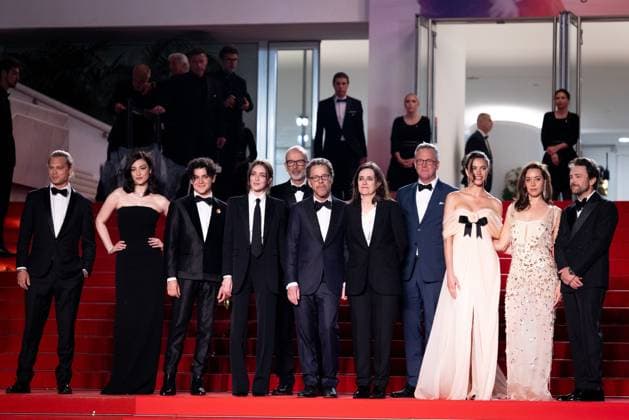 Honey don t Red Carpet - The 78th Annual Cannes Film Festival (L-R) Talia Ryder, Tricia Cooke, Ethan Coen, Margaret Qualley, Aubrey Plaza and Charlie Day attend the Honey Don t! red carpet at the 78th annual Cannes Film Festival at Palais des Festivals on May 23, 2025 in Cannes, France  Copyright: xKazukoxWakayamax