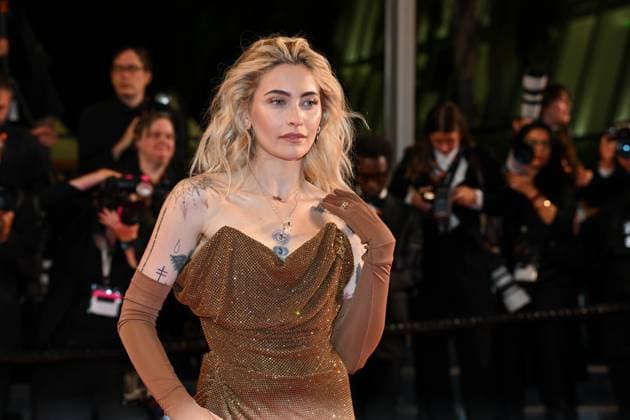 78eme Festival International du Film de Cannes Montée des marches du film Honey dont 78th International Cannes Film Festival Red carpet for Honey dont movie 445056 2025 05 23 France Jackson, Paris Michael Katherine  Copyright: xLionelxGuericolas MPPx STAR_445056_075