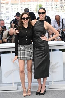 Cannes - Honey Don t Photocall Aubrey Plaza and Margaret Qualley attending the photocall for Honey Don’t! in Cannes, France on May 24, 2025, as part of the 78th Cannes Film Festival. Photo by David Niviere ABACAPRESS.COM Cannes France  Copyright: xNivierexDavid ABACAPRESS.COMx
