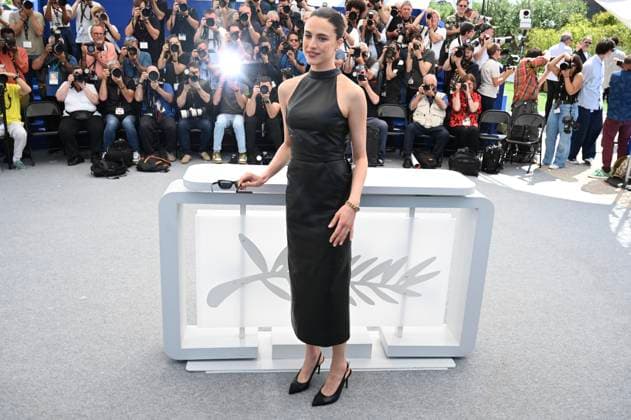 78eme Festival International du Film de Cannes Photocall with cast of HOney don t 78th International Cannes Film Festival Photocall with cast of HOney don t movie 445080 2025 05 24 France Qualley , Sarah Margaret  Copyright: xSergexArnalx xStarfacex STAR_445080_033
