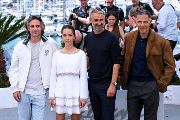 Cannes, 78th Cannes Film Festival 2025, Photocall film: 13 Jours 13 Nuits In the photo: Dimitri Rassam, Lyna Khoudri, Martin Bourboulon, Roschdy Zem  Copyright: xTerenghi Ipax xipa-agency.netx xPoolxPhotoxEventsx05x IPA_Agency_IPA58167907