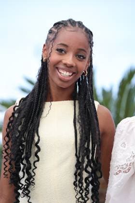 Jeunes Meres Photocall - The 78th Annual Cannes Film Festival Lucie Laruelle - Jeunes Meres Photocall - The 78th Annual Cannes Film Festival in Cannes, France on May 24, 2025.  Copyright: x Chassery+Courdjix