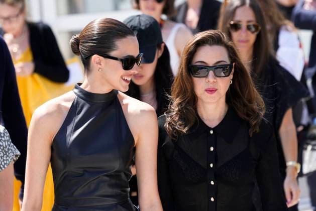 Honey Don t! Photocall - The 78th Annual Cannes Film Festival Aubrey Plaza and Margaret Qualley during the Honey Don t! photocall at the 78th annual Cannes Film Festival at Palais des Festivals on May 24, 2025 in Cannes, France. Cannes France  Copyright: xDanielexCifalÃ x originalFilename: cifala-notitle250524_npxZy.jpg