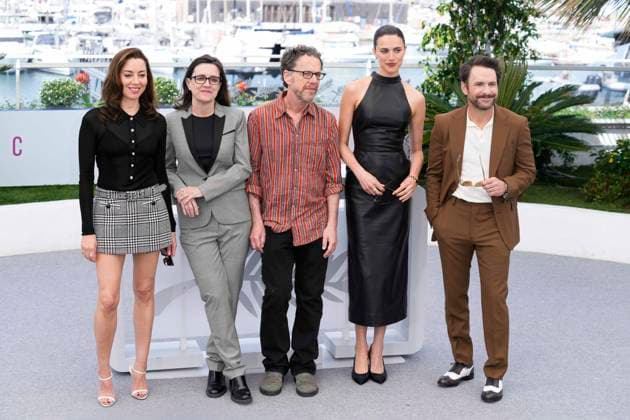 Honey Don t! Photocall - The 78th Annual Cannes Film Festival Aubrey Plaza, Tricia Cooke, Ethan Coen, Margaret Qualley and Charlie Day during the Honey Don t! photocall at the 78th annual Cannes Film Festival at Palais des Festivals on May 24, 2025 in Cannes, France. Cannes France  Copyright: xDanielexCifalÃ x originalFilename: cifala-notitle250524_npzkF.jpg