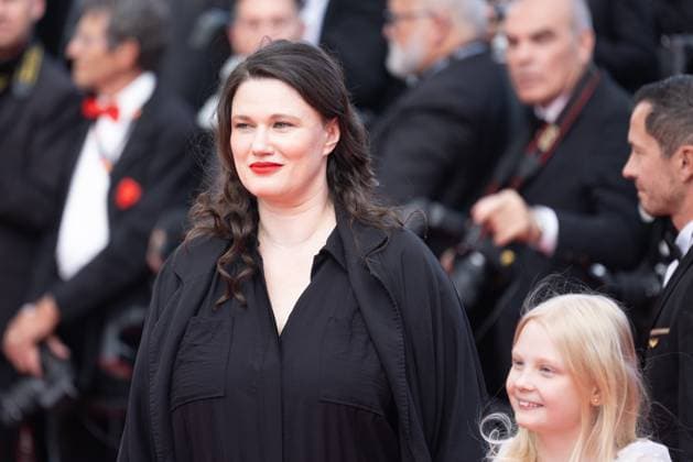 78. Internationalen Filmfestspiele von Cannes 2025 Abschlusszeremonie Cannes, Frankreich - 24.5.2024: Mascha Schilinski, Hanna Heckt während des Roten Teppichs während der Abschlusszeremonie während der 78. Internationalen Filmfestspiele von Cannes. Die 78. Internationalen Filmfestspiele von Cannes finden vom 13. bis 24. Mai 2025 statt. Provence-Alpes-Cote d Azur