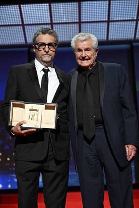 Cannes - Closing Ceremony Brazilian director Kleber Mendonca Filho receives the Best Director prize and his accompanied by French director Claude Lelouch for the film O Agente Secreto (The Secret Agent) from French director Claude Lelouch during the closing ceremony at the 78th edition of the Cannes Film Festival in Cannes, southern France, on May 24, 2025. Cannes France  Copyright: xNivierexDavid ABACAPRESS.COMx