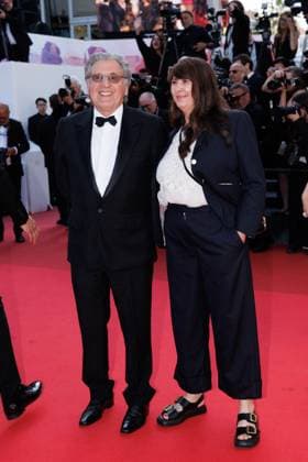 M Montée des marches de la cérémonie de clôture du 78ème Festival International du Film de Cannes Daniel Auteuil et sa femme Aude Ambroggi Montée des marches de la cérémonie de clôture du 78ème Festival International du Film de Cannes, au Palais des Festivals à Cannes Le 24 mai 2025 Jacovides Moreau Bestimage Red carpet for the closing ceremony during the 78th Cannes International Film Festival at the Palais des Festivals in Cannes, France On may 24th 2025 Cannes France  Copyright: xJACOVIDES-MOREAUx xBESTIMAGExJACOVIDES-MOREAUx xBESTIMAGEx