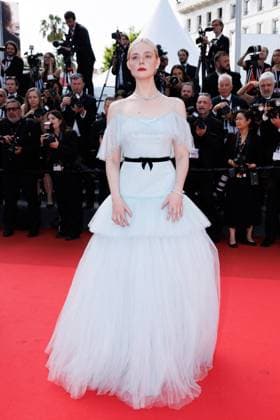 M Montée des marches de la cérémonie de clôture du 78ème Festival International du Film de Cannes Elle Fanning Montée des marches de la cérémonie de clôture du 78ème Festival International du Film de Cannes, au Palais des Festivals à Cannes On may 24th 2025 Jacovides Moreau Bestimage Red carpet for the closing ceremony during the 78th Cannes International Film Festival at the Palais des Festivals in Cannes, France On may 24th 2025 Cannes France  Copyright: xJACOVIDES-MOREAUx xBESTIMAGExJACOVIDES-MOREAUx xBESTIMAGEx