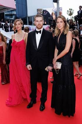 Guest, Alexandre Barrière et sa soeur Joy Desseigne Barrière Montée des marches de la cérémonie de clôture du 78ème Festival International du Film de Cannes, au Palais des Festivals à Cannes Le 24 mai 2025 Jacovides Moreau Bestimage Red carpet for the closing ceremony during the 78th Cannes International Film Festival at the Palais des Festivals in Cannes, France On may 24th 2025  Copyright: xJACOVIDES-MOREAUx xBESTIMAGExJACOVIDES-MOREAUx xBESTIMAGEx
