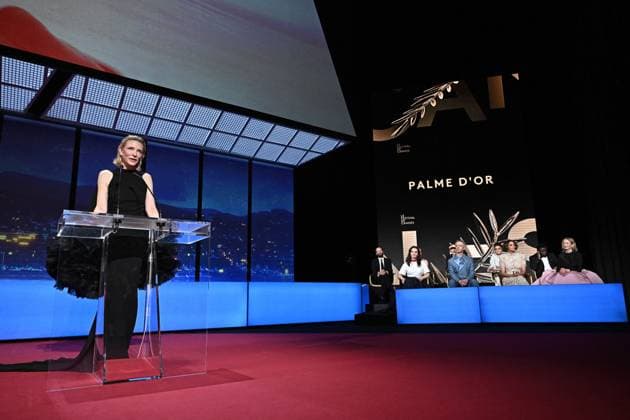 Cannes - Closing Ceremony Australian actress Cate Blanchett arrives on stage to present the Palme d Or award during the closing ceremony at the 78th edition of the Cannes Film Festival in Cannes, France, on May 24, 2025. Photo by David Niviere ABACAPRESS.COM Cannes France  Copyright: xNivierexDavid ABACAPRESS.COMx