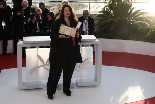 78. Internationalen Filmfestspiele von Cannes 2025 - Awards Cannes, Frankreich - 24.5.2024: Mascha Schilinski, Gewinnerin des Jury Preis für den Film Sound of Falling während des Photocalls mit den Awards während der Abschlusszeremonie während der 78. Internationalen Filmfestspiele von Cannes. Die 78. Internationalen Filmfestspiele von Cannes finden vom 13. bis 24. Mai 2025 statt. Provence-Alpes-Cote d Azur
