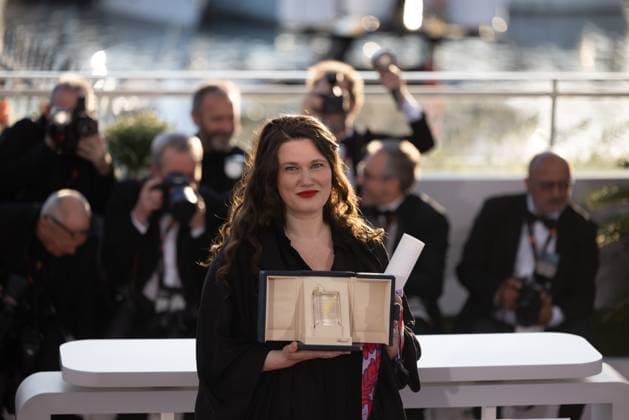 78. Internationalen Filmfestspiele von Cannes 2025 - Awards Cannes, Frankreich - 24.5.2024: Mascha Schilinski, Gewinnerin des Jury Preis für den Film Sound of Falling während des Photocalls mit den Awards während der Abschlusszeremonie während der 78. Internationalen Filmfestspiele von Cannes. Die 78. Internationalen Filmfestspiele von Cannes finden vom 13. bis 24. Mai 2025 statt. Provence-Alpes-Cote d Azur
