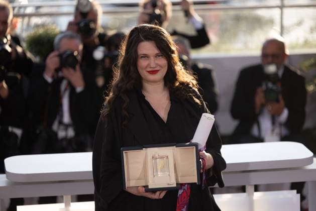 78. Internationalen Filmfestspiele von Cannes 2025 - Awards Cannes, Frankreich - 24.5.2024: Mascha Schilinski, Gewinnerin des Jury Preis für den Film Sound of Falling während des Photocalls mit den Awards während der Abschlusszeremonie während der 78. Internationalen Filmfestspiele von Cannes. Die 78. Internationalen Filmfestspiele von Cannes finden vom 13. bis 24. Mai 2025 statt. Provence-Alpes-Cote d Azur