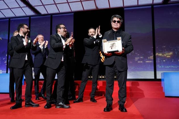 Closing ceremony of the 78th Cannes International Film Festival Jafar Panahi Palme dOr for Un simple accident during the closing ceremony of the 78th Cannes International Film Festival on 24 May 2025 Moreau Jacovides Bestimage Closing ceremony of the 78th Cannes International Film Festival on 24 May 2025 Cannes France  Copyright: xJACOVIDES-MOREAUx xBESTIMAGExJACOVIDES-MOREAUx xBESTIMAGEx