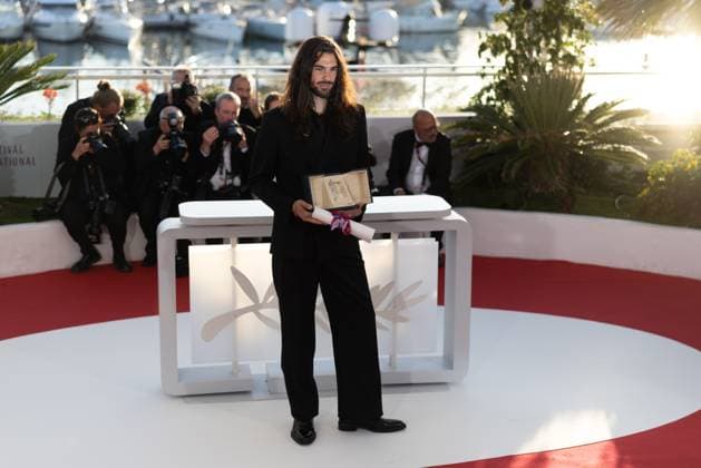 78. Internationalen Filmfestspiele von Cannes 2025 - AWARDS Cannes, Frankreich - 24.5.2024: Oliver Laxe, Gewinner des Jury-Preises für den Film - Sirat - während des Photocalls mit den Awards während der Abschlusszeremonie während der 78. Internationalen Filmfestspiele von Cannes. Die 78. Internationalen Filmfestspiele von Cannes finden vom 13. bis 24. Mai 2025 statt. Provence-Alpes-Cote d Azur