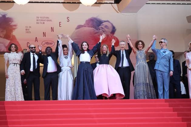 Closing Ceremony Red Carpet at the 78th Annual Cannes Film Festival Halle Berry, Jeremy Strong, Payal Kapadia, LeÃ¯la Slimani, Carlos Reygadas, Juliette Binoche, Alba Rohrwacher, Hong Sang-soo and Dieudo Hamadi - Closing Ceremony Red Carpet at the 78th Annual Cannes Film Festival in Cannes, France on May 24, 2025.  Copyright: x Chassery+Courdjix