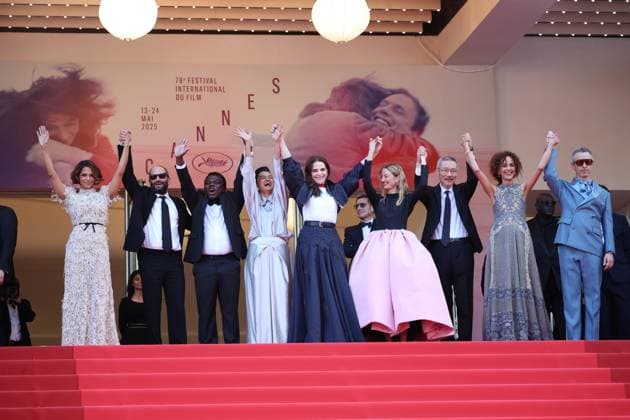 Closing Ceremony Red Carpet at the 78th Annual Cannes Film Festival Halle Berry, Jeremy Strong, Payal Kapadia, LeÃ¯la Slimani, Carlos Reygadas, Juliette Binoche, Alba Rohrwacher, Hong Sang-soo and Dieudo Hamadi - Closing Ceremony Red Carpet at the 78th Annual Cannes Film Festival in Cannes, France on May 24, 2025.  Copyright: x Chassery+Courdjix