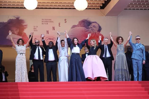 Closing Ceremony Red Carpet at the 78th Annual Cannes Film Festival Halle Berry, Jeremy Strong, Payal Kapadia, LeÃ¯la Slimani, Carlos Reygadas, Juliette Binoche, Alba Rohrwacher, Hong Sang-soo and Dieudo Hamadi - Closing Ceremony Red Carpet at the 78th Annual Cannes Film Festival in Cannes, France on May 24, 2025.  Copyright: x Chassery+Courdjix
