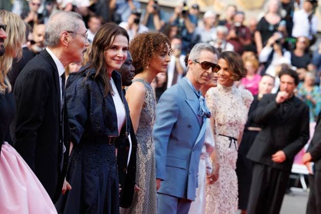 Montée des marches de la cérémonie de clôture du 78ème Festival International du Film de Cannes Hong Sang soo, Juliette Binoche, Leïla Slimani, Jeremy Strong Montée des marches de la cérémonie de clôture du 78ème Festival International du Film de Cannes, au Palais des Festivals à Cannes Le 24 mai 2025 Jacovides Moreau Bestimage Red carpet for the closing ceremony during the 78th Cannes International Film Festival at the Palais des Festivals in Cannes, France On may 24th 2025 Cannes France  Copyright: xJACOVIDES-MOREAUx xBESTIMAGExJACOVIDES-MOREAUx xBESTIMAGEx