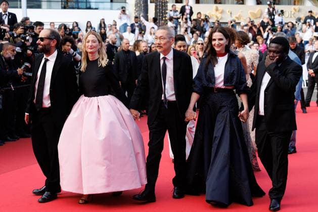 Montée des marches de la cérémonie de clôture du 78ème Festival International du Film de Cannes Carlos Reygadas, Alba Rohrwacher, Hong Sang soo, Juliette Binoche, Dieudo Hamadi Montée des marches de la cérémonie de clôture du 78ème Festival International du Film de Cannes, au Palais des Festivals à Cannes Le 24 mai 2025 Jacovides Moreau Bestimage Red carpet for the closing ceremony during the 78th Cannes International Film Festival at the Palais des Festivals in Cannes, France On may 24th 2025 Cannes France  Copyright: xJACOVIDES-MOREAUx xBESTIMAGExJACOVIDES-MOREAUx xBESTIMAGEx