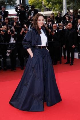 Montée des marches de la cérémonie de clôture du 78ème Festival International du Film de Cannes Juliette Binoche Montée des marches de la cérémonie de clôture du 78ème Festival International du Film de Cannes, au Palais des Festivals à Cannes On may 24th 2025 Jacovides Moreau Bestimage Red carpet for the closing ceremony during the 78th Cannes International Film Festival at the Palais des Festivals in Cannes, France On may 24th 2025 Cannes France  Copyright: xJACOVIDES-MOREAUx xBESTIMAGExJACOVIDES-MOREAUx xBESTIMAGEx