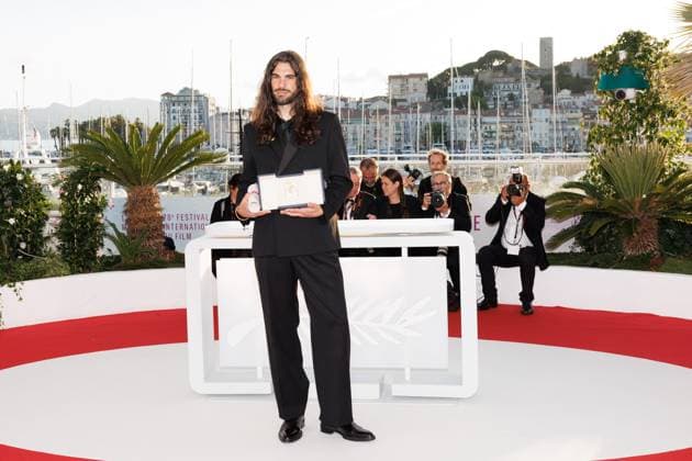 M Photocall of the winners of the 78th Cannes International Film Festival Oliver Laxe Jury Prize for Sirât Photocall of the winners of the 78th Cannes International Film Festival, at the Palais des Festivals in Cannes On may 24th 2025 Jacovides Moreau Bestimage Photocall of the winners of the 78th Cannes International Film Festival, at the Palais des Festivals in Cannes, France On may 24th 2025 Cannes France  Copyright: xJACOVIDES-MOREAUx xBESTIMAGExJACOVIDES-MOREAUx xBESTIMAGEx