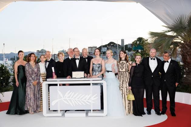 M Photocall of the winners of the 78th Cannes International Film Festival Elle Fanning, Inga Ibsdotter Lilleaas, Joachim Trier Grand prix pour Sentimental Value , Renate Reinsve, Stellan Skarsgard, guest Photocall of the winners of the 78th Cannes International Film Festival, au Palais des Festivals à Cannes Le 24 mai 2025 Jacovides Moreau Bestimage Photocall of the winners of the 78th Cannes International Film Festival, at the Palais des Festivals in Cannes, France On may 24th 2025 Cannes France  Copyright: xJACOVIDES-MOREAUx xBESTIMAGExJACOVIDES-MOREAUx xBESTIMAGEx