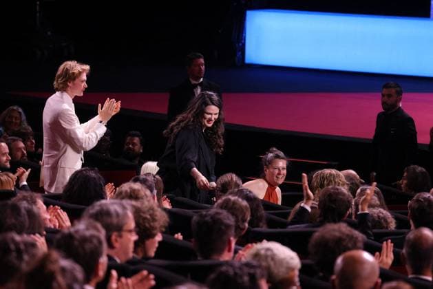 J Closing ceremony of the 78th Cannes International Film Festival Mascha Schilinski Jury Prize for Sound of falling Closing ceremony of the 78th Cannes International Film Festival at the Palais des Festivals in Cannes On may 24th 2025 Jacovides Moreau Bestimage Closing ceremony during the 78th Cannes International Film Festival at the Palais des Festivals in Cannes, France On may 24th 2025 Cannes France  Copyright: xJACOVIDES-MOREAUx xBESTIMAGExJACOVIDES-MOREAUx xBESTIMAGEx