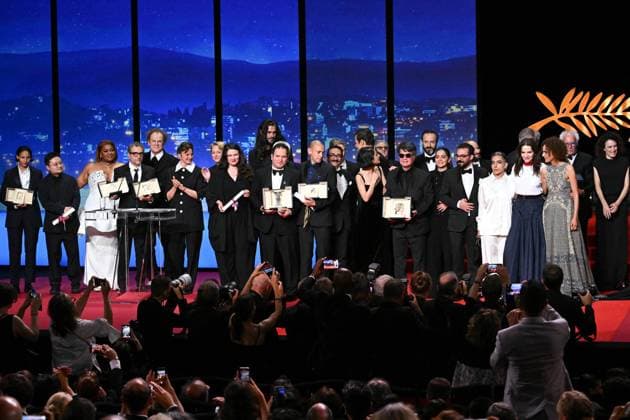Cannes Closing Ceremony AM Hasan Hadi, winner of the Camera d’Or for Best First Film for The President’s Cake, Alexandre Mallet-Guy, Daniel Auteuil, Tawfeek Barhom, winner of the Palme d’Or for Best Short Film for I m Glad You re Dead Now, Laurent Lafitte, Solmaz Panahi, Jury Member Carlos Reygadas, Jafar Panahi, winner of the Palme d’Or Award for It Was Just an Accident, Ebrahim Azizi, Hadis Pakbaten, Majid Panahi, Luc Dardenne, winner of the Best Screenplay Award for Young Mothers, Maryam Afsharimovahed, Jean-Pierre Dardenne, winner of the Best Screenplay Award for Young Mothers, Joachim Trier, winner of the Grand Prix Award for Sentimental Value, Jury President Juliette Binoche and Jury Member Leila Slimani attending the Clos  Copyright: xMarechalxAurore ABACAx