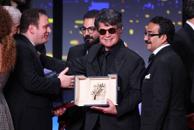 J Cérémonie de clôture du 78ème Festival International du Film de Cannes Hasan Hadi, Jafar Panahi Cérémonie de clôture du 78ème Festival International du Film de Cannes, au Palais des Festivals à Cannes Le 24 mai 2025 Jacovides Moreau Bestimage Closing ceremony during the 78th Cannes International Film Festival at the Palais des Festivals in Cannes, France On may 24th 2025 Cannes France  Copyright: xJACOVIDES-MOREAUx xBESTIMAGExJACOVIDES-MOREAUx xBESTIMAGEx