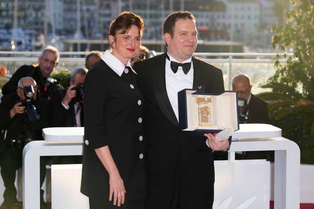 Palme D Or Winners Photocall - The 78th Annual Cannes Film Festival Camera d Or Jury President Alice Rohrwacher and Hasan Hadi, winner of the Camera d Or for Best First Film during the 77th Annual Cannes FIlm Festival in Cannes, France, on May 24, 2025. Cannes France  Copyright: xDanielexCifalÃ x originalFilename: cifala-notitle250524_npVtj.jpg