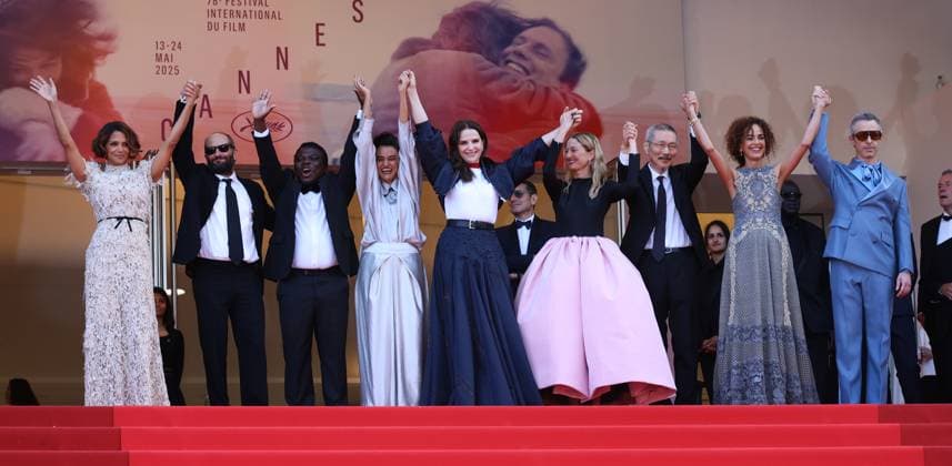 78eme Festival International du Film de Cannes Montée des marches Clôture 78th Cannes Film Festival Red carpet of the closing ceremony Halle Berry, Carlos Reygadas, Dieudo Hamadi, Payal Kapadia, Juliette Binoche, Alba Rohrwacher, Hong Sangsoo, Leila Slimani and Jeremy Strong 445106 2025 05 24 Cannes France  Copyright: xIsabellexVautierx xStarfacex STAR_445106_133