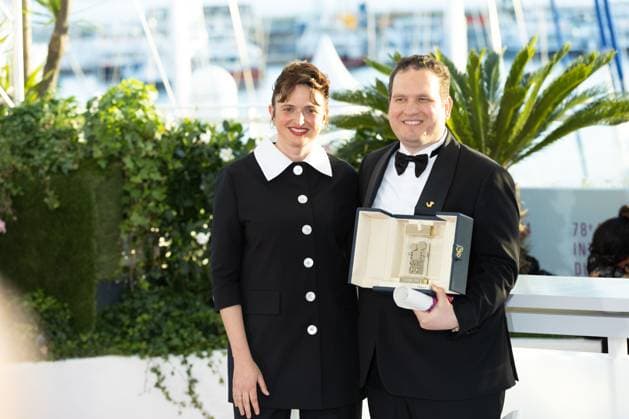 78th Cannes Film Festival - Palme D Or winners photocall CANNES, FRANCE - MAY 24: Camera d Or Jury President Alice Rohrwacher and Hasan Hadi, winner of the Camera d Or for Best First Film for The President s Cake , pose with the Camera d Or for Best First Film during the Palme D Or winners photocall at the 78th annual Cannes Film Festival at Palais des Festivals on May 24, 2025 in Cannes, France. CAP KA Kristina Afanasyeva Cannes CÃ te d Azur France Copyright: xKristinaxAfanasyeva CapitalxPictx