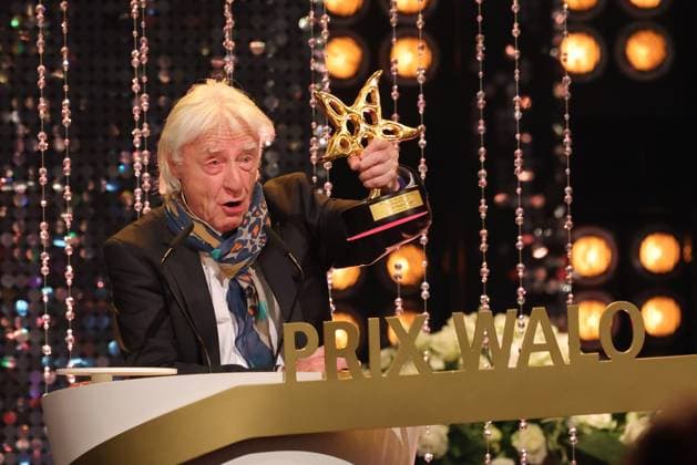 Emil Steinberger Award of the 49 Prix Walo A moved Emil Steinberger during his acceptance speech for receiving the Honorary Prix Walo for his lifes work Award of the 49 Prix Walo for the year 2024 on 24 05 2025 at SRF Studio 1 in Zurich Leutschenbach, Zurich, Switzerland