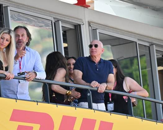 Monte Carlo: Monaco, Jeff Bezos and Lauren Sanchez at the Monaco GP 2025. photo: Jeff Bezos and Lauren Sanchez Monte Carlo  - ZUMAp169 20250525_zea_p169_307 Copyright: xManuelexMangiarottix