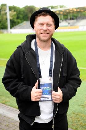 Johannes Oerding at the charity soccer match Kicken mit Stars in the Eilenriedestadion Hanover, 25 05 2025 Foto:xC.xNiehausx xFuturexImagex kicken_5507