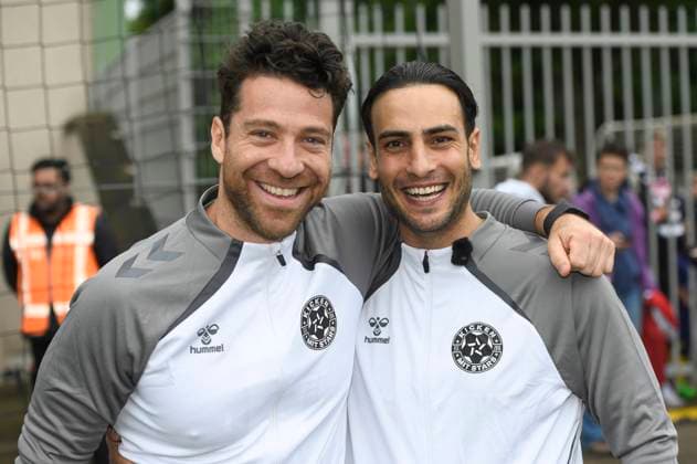 Patrick Fernandez and Timur Ülker at the charity soccer match Kicken mit Stars at the Eilenriedestadion Hanover, 25 05 2025 Foto:xC.xNiehausx xFuturexImagex kicken_5519