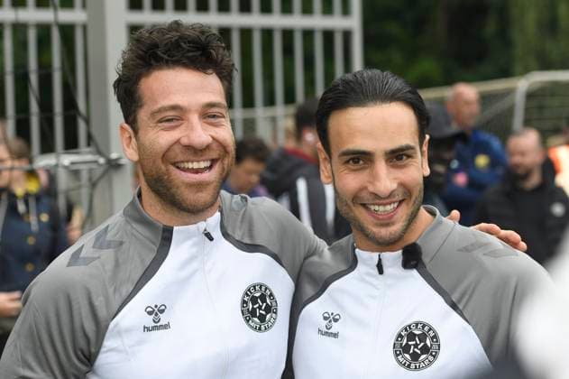 Patrick Fernandez and Timur Ülker at the charity soccer match Kicken mit Stars at the Eilenriedestadion Hanover, 25 05 2025 Foto:xC.xNiehausx xFuturexImagex kicken_5521
