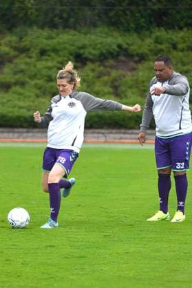 Nina Bott and Ailton at the charity soccer match Kicken mit Stars in the Eilenriedestadion Hanover, 25 05 2025 Foto:xC.xNiehausx xFuturexImagex kicken_5529